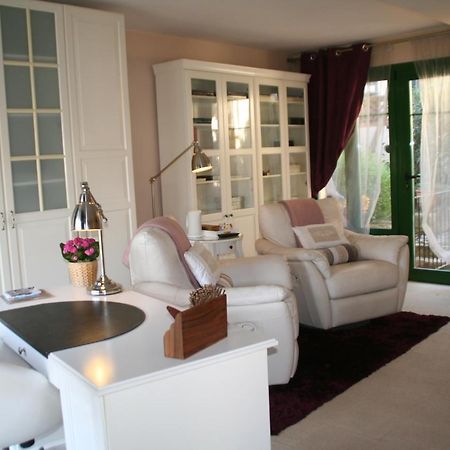 B&B Sallent מראה חיצוני תמונה